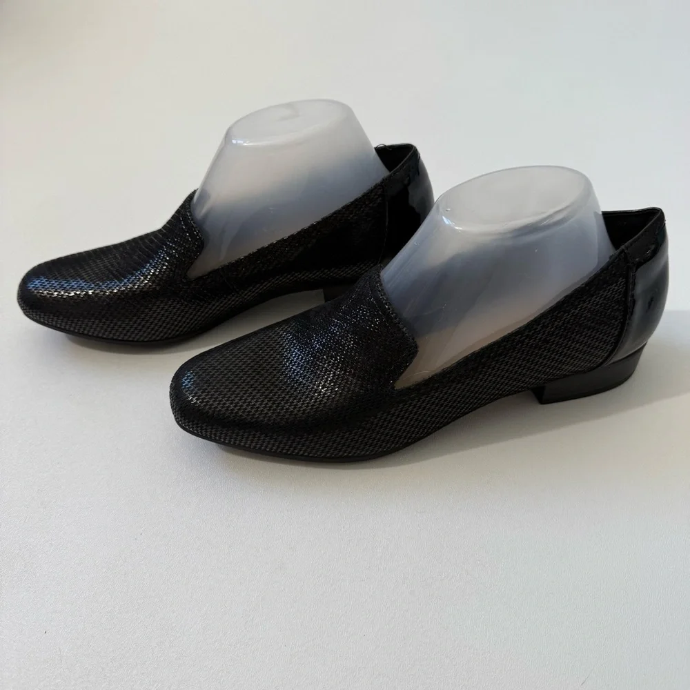 Clark’s Leather Juliet Hanley Slip On Loafer Shoes Women’s Size 8.5